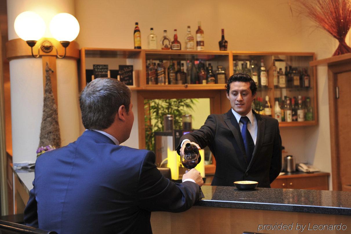 Progress Hotel Saint-Josse-ten-Noode Restaurant bilde